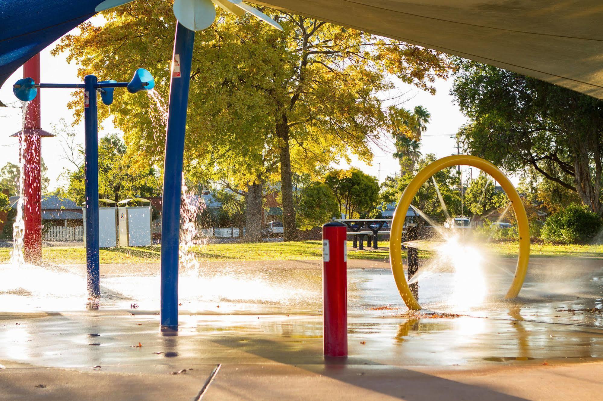 Fountain View Motel Dubbo Buitenkant foto