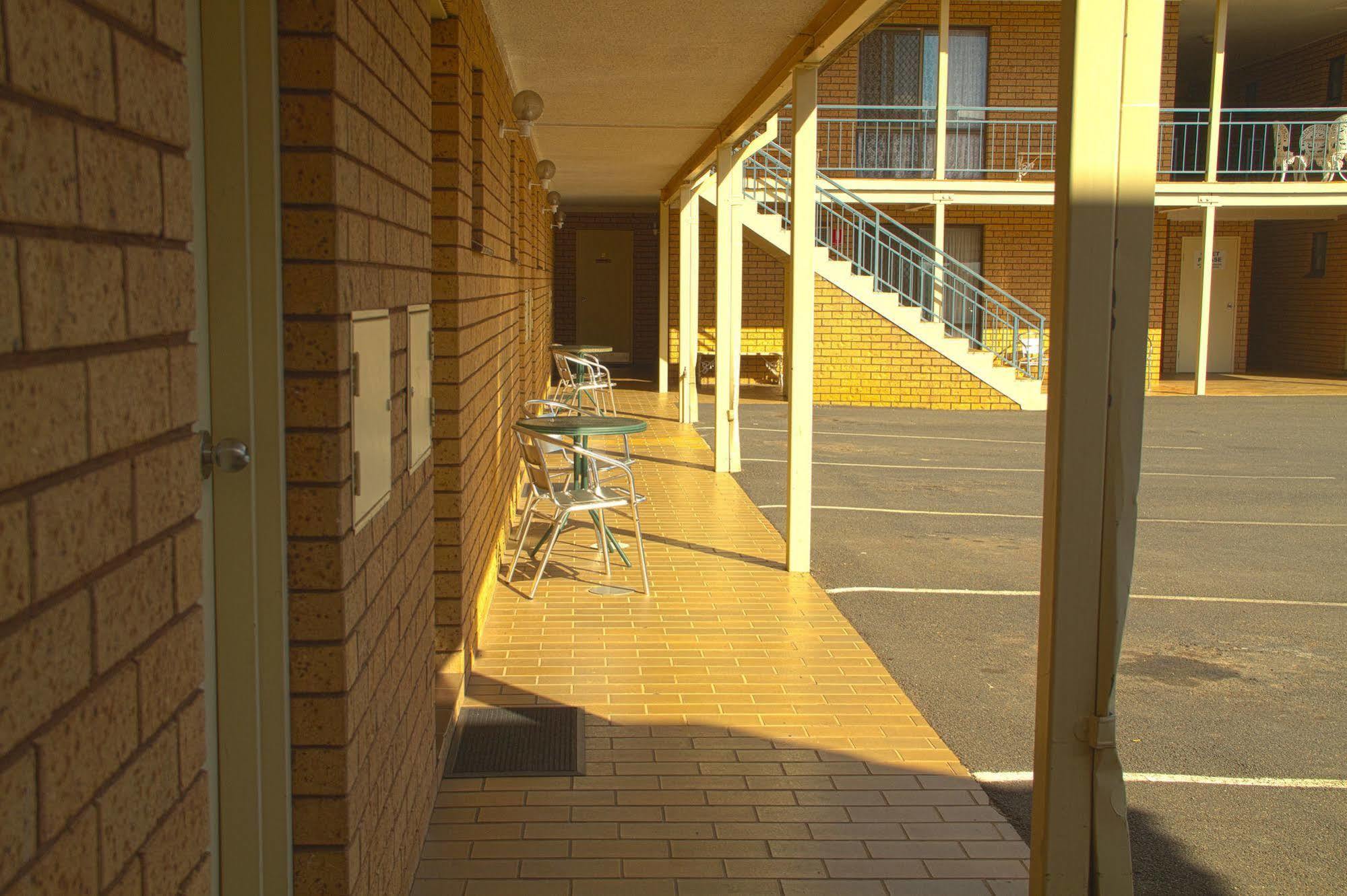 Fountain View Motel Dubbo Buitenkant foto